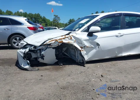 2020 Toyota Camry Se z USA, uszkodzony, nr VIN 4T1G11AK4LU948721